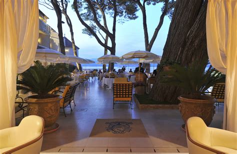 best restaurants in st tropez